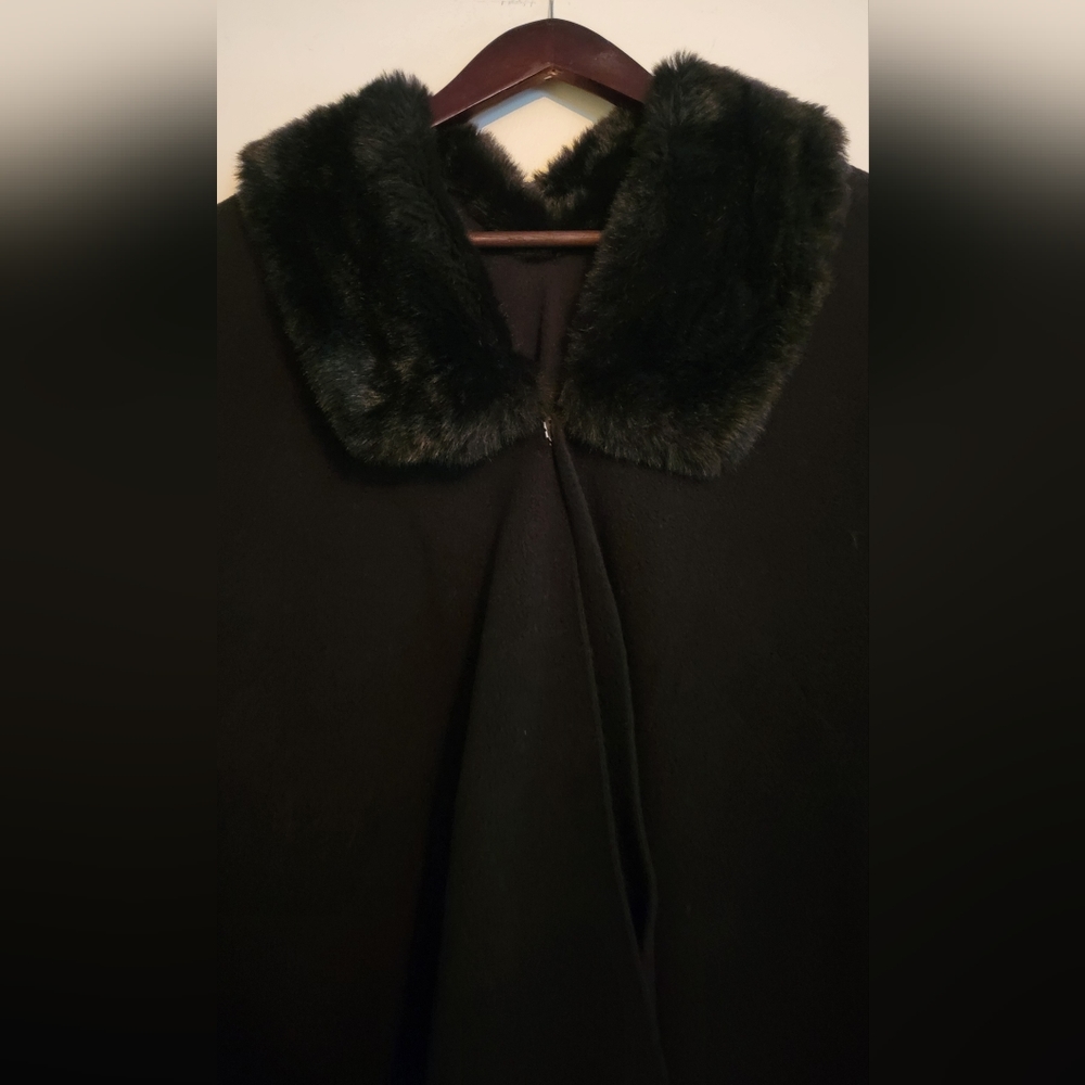 Coat - Picture 4 of 4